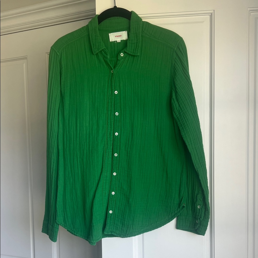 XiRENA Scout Vibrant Green Button Down Shirt